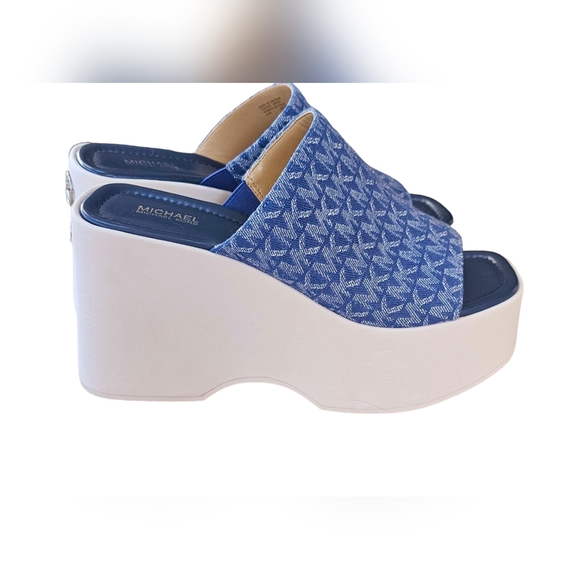 NWT Michael Kors Women's Dabney Platform Slide Sandals Denim Blue & Ivory SZ 9.5 - Picture 3 of 14